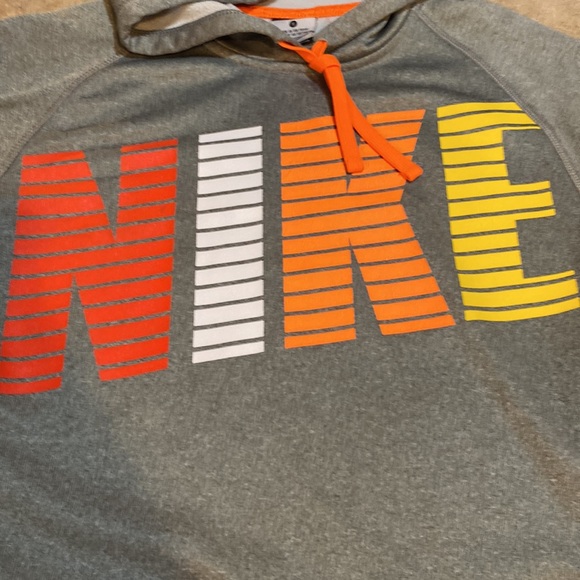 Women’s Nike hoodie, size small - Picture 3 of 6